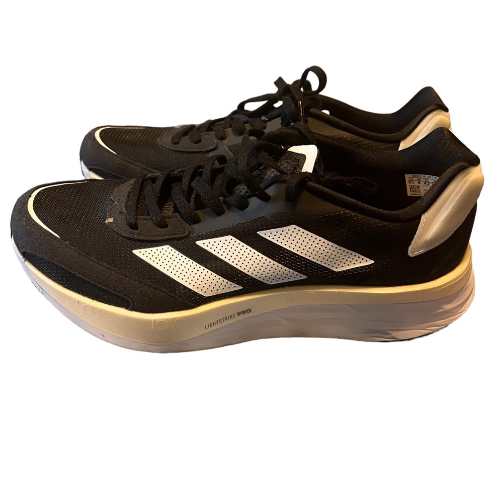 Women Adidas Adizero Boston 10, Size 9.5 perfect conditions